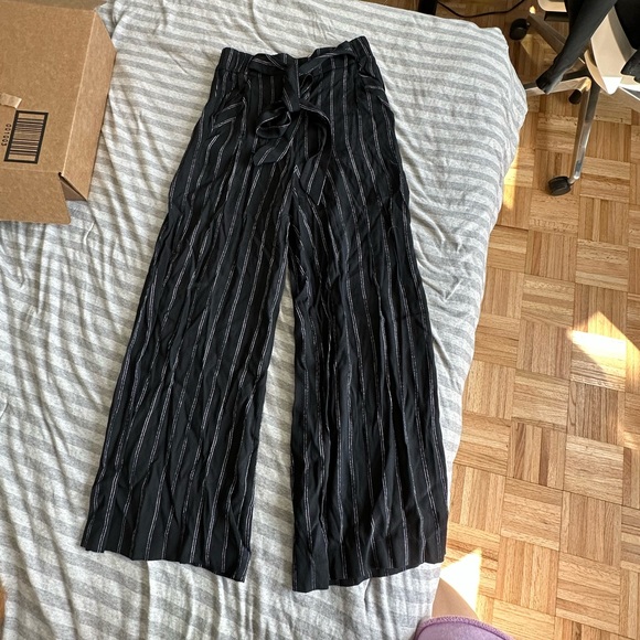 Aritzia wilfred pants - Picture 2 of 4